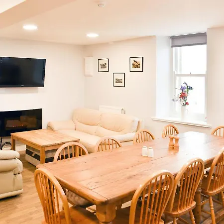 بيت للعطل Mouthlock Chapel