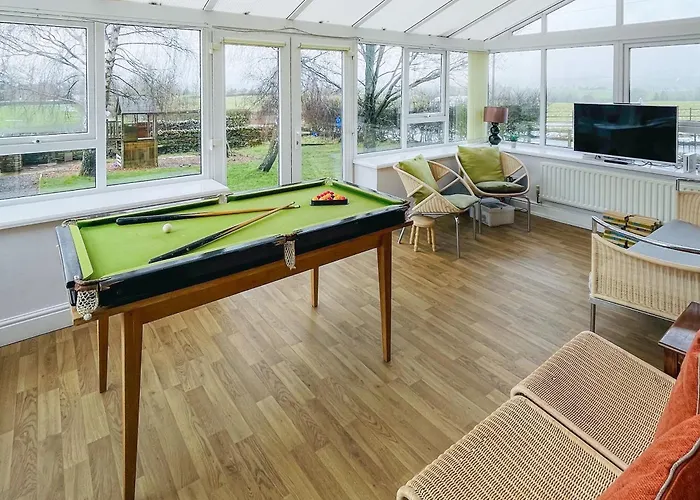 بيت للعطل Mouthlock Chapel