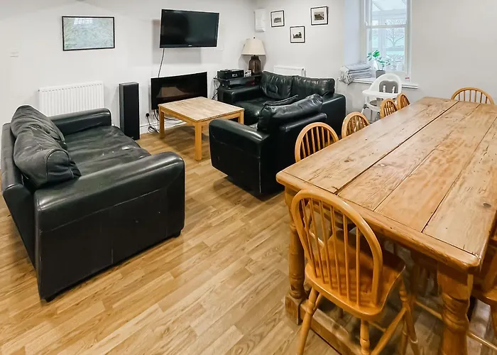 بيت للعطل Mouthlock Chapel *